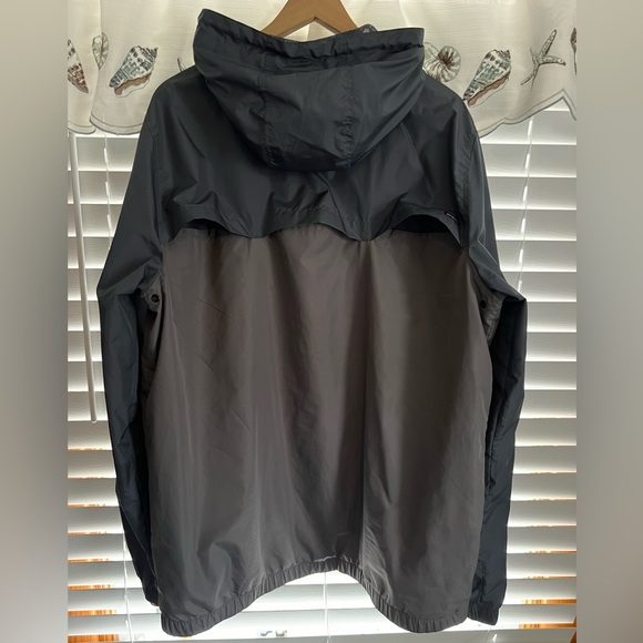 Men’s Grey O’Neill XL Windbreaker - Picture 2 of 5